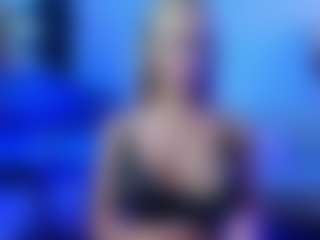 Mia-MiIan18's Live Sex Cam Show