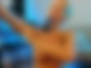 Mia-MiIan18's Live Sex Cam Show