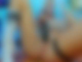 Mia-MiIan18's Live Sex Cam Show