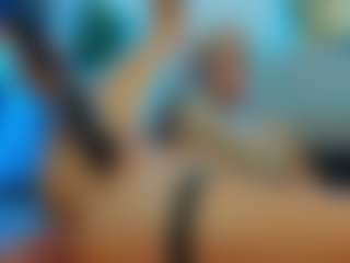 Mia-MiIan18's Live Sex Cam Show