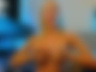 Mia-MiIan18's Live Sex Cam Show