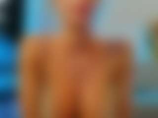 Mia-MiIan18's Live Sex Cam Show