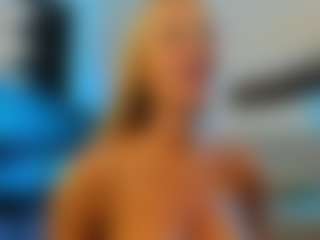 Live cam show with Mia-MiIan18 - Blonde Hair Curvy on mypornchat.com