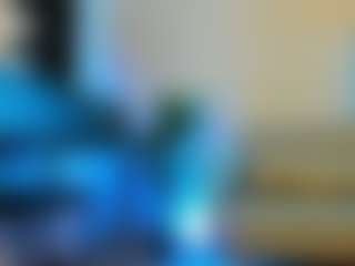Mia-MiIan18's Live Sex Cam Show