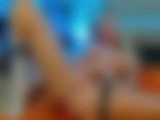 Live cam show with Mia-MiIan18 - Blonde Hair Curvy on Camsoda.co