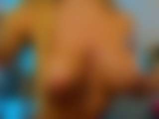 Live cam show with Mia-MiIan18 - Control on googirlz