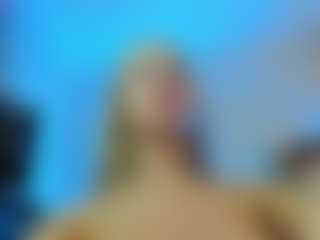 Mia-MiIan18's Live Sex Cam Show