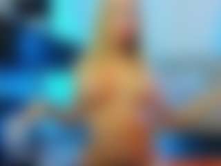 Mia-MiIan18's Live Sex Cam Show