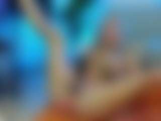 Mia-MiIan18's Live Sex Cam Show