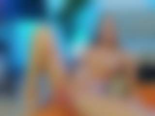 Live cam show with Mia-MiIan18 - Smoking on CSO-WL