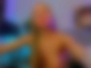 Live cam show with Mia-MiIan18 - Double Penetration on slutload