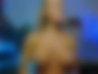 Mia-MiIan18's Live Sex Cam Show