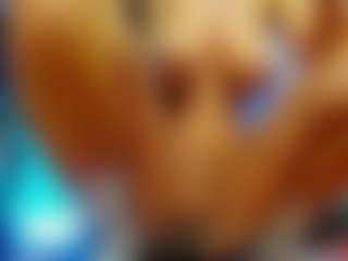 Mia-MiIan18's Live Sex Cam Show