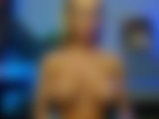 Mia-MiIan18's Live Sex Cam Show