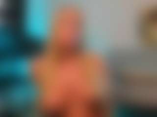 Mia-MiIan18's Live Sex Cam Show