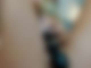 Mia-MiIan18's Live Sex Cam Show