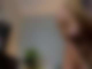 Mia-MiIan18's Live Sex Cam Show