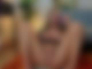 Mia-MiIan18's Live Sex Cam Show