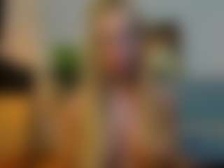 Live cam show with Mia-MiIan18 - Squirt Blonde Hair on pussylord.com