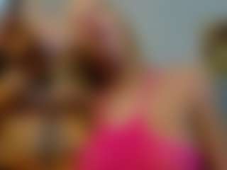 Mia-MiIan18's Live Sex Cam Show
