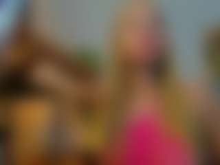 Mia-MiIan18's Live Sex Cam Show