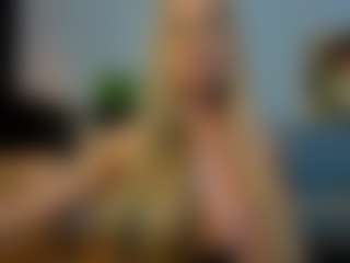 Mia-MiIan18's Live Sex Cam Show