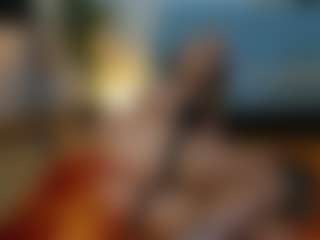 Mia-MiIan18's Live Sex Cam Show