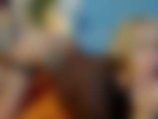 Mia-MiIan18's Live Sex Cam Show