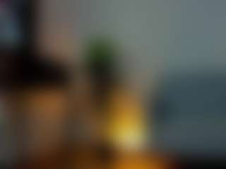 Mia-MiIan18's Live Sex Cam Show