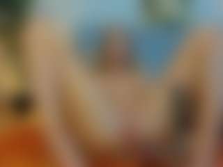 Mia-MiIan18's Live Sex Cam Show