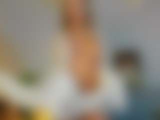 Mia-MiIan18's Live Sex Cam Show