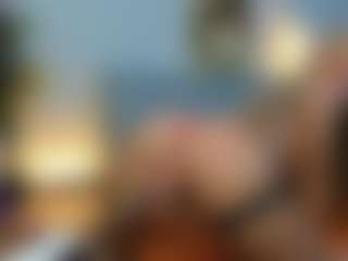 Mia-MiIan18's Live Sex Cam Show
