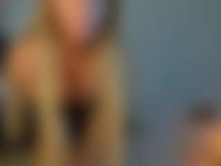 Mia-MiIan18's Live Sex Cam Show