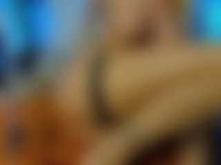 Mia-MiIan18's Live Sex Cam Show