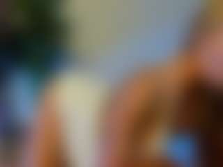 Mia-MiIan18's Live Sex Cam Show