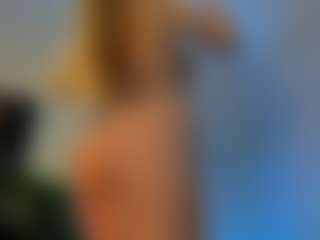 Mia-MiIan18's Live Sex Cam Show