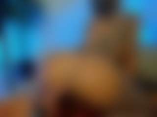 Mia-MiIan18's Live Sex Cam Show