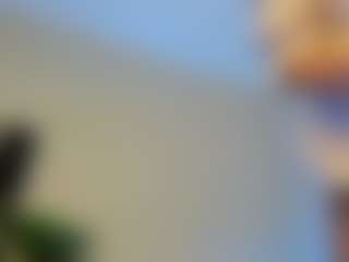 Live cam show with Mia-MiIan18 - Double Penetration on Livezox