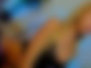 Live cam show with Mia-MiIan18 - Cute on EXY