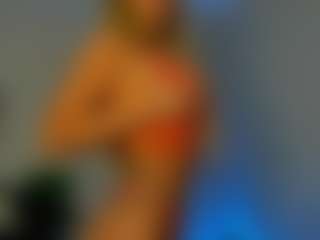 Mia-MiIan18's Live Sex Cam Show