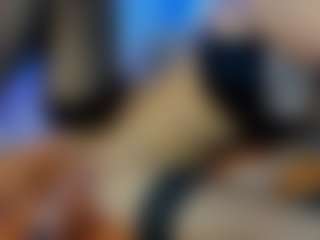 Live cam show with Mia-MiIan18 - Athletic on Camsoda