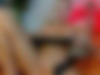 Live cam show with Mia-MiIan18 - Facial Piercings on Camsoda