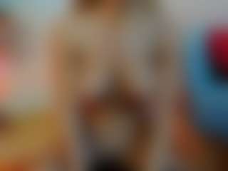 Mia-MiIan18's Live Sex Cam Show