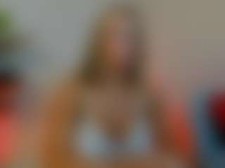 Mia-MiIan18's Live Sex Cam Show