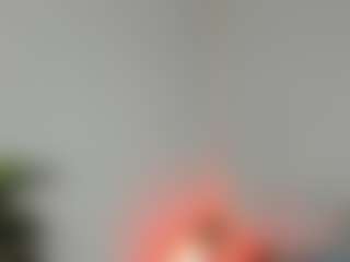 Mia-MiIan18's Live Sex Cam Show