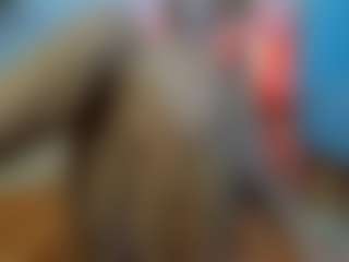 Live cam show with Mia-MiIan18 - Blonde Hair on livesuperchat.net