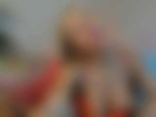 Mia-MiIan18's Live Sex Cam Show