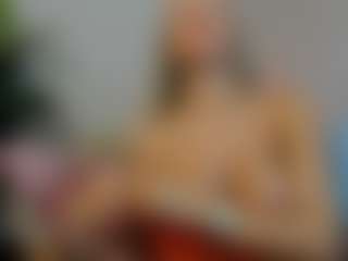 Mia-MiIan18's Live Sex Cam Show