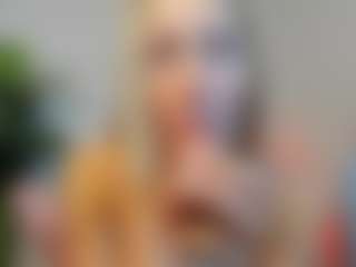 Mia-MiIan18's Live Sex Cam Show