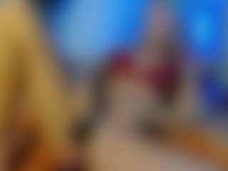 Live cam show with Mia-MiIan18 - Control on TeamSkeetLive